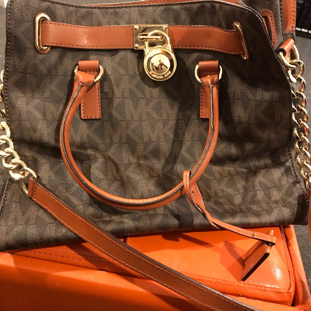 Shoulder bag